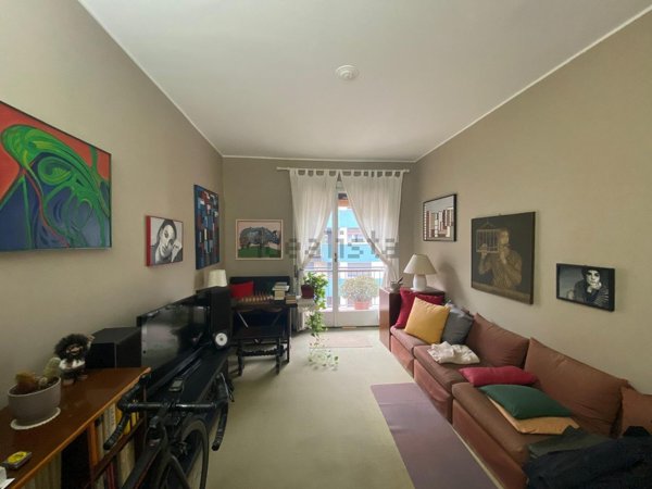 appartamento in vendita a Milano in zona Lorenteggio