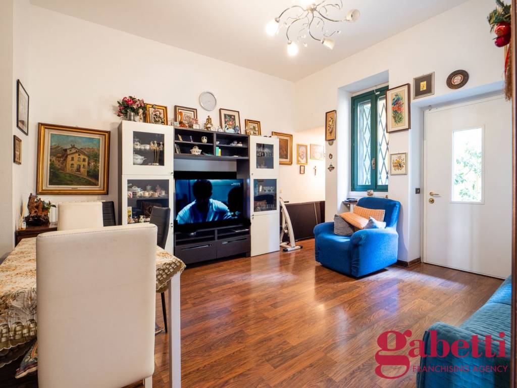 appartamento in vendita a Milano in zona Rogoredo