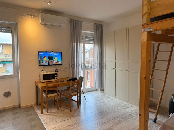 appartamento in vendita a Milano in zona Lambrate