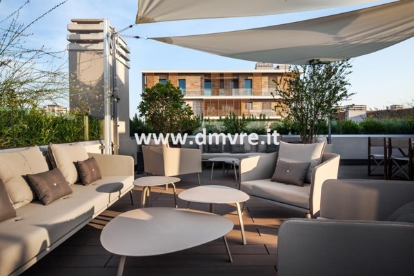 appartamento in vendita a Milano in zona XXII Marzo