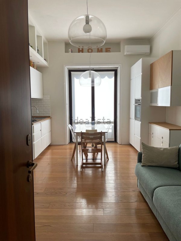 appartamento in vendita a Milano in zona Città Studi