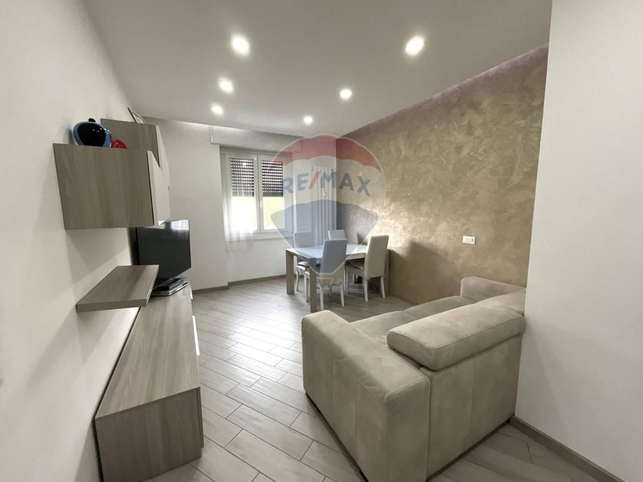 appartamento in vendita a Milano in zona Quarto Oggiaro