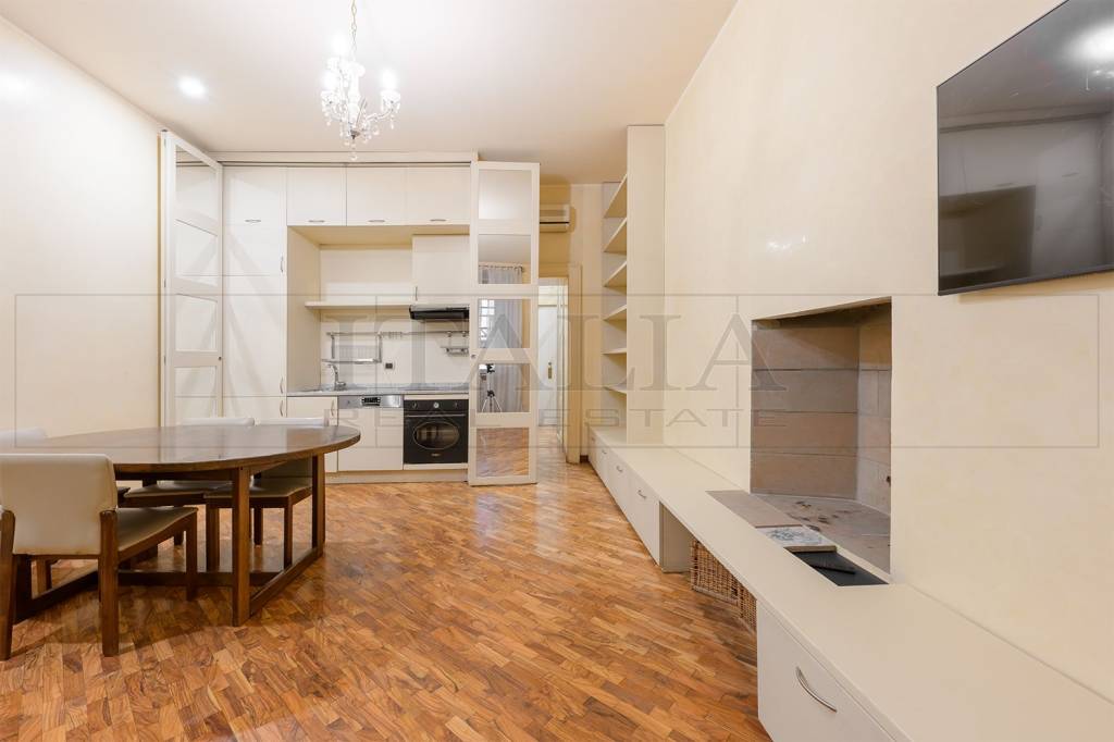 appartamento in vendita a Milano in zona Brera