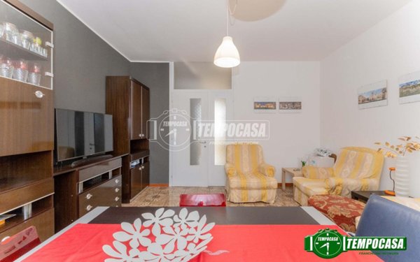 appartamento in vendita a Milano in zona Forze Armate