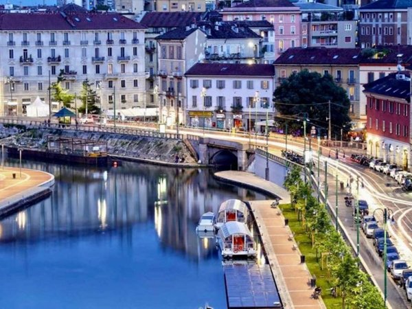 appartamento in vendita a Milano in zona Sant'Ambrogio