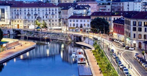 appartamento in vendita a Milano in zona Sant'Ambrogio