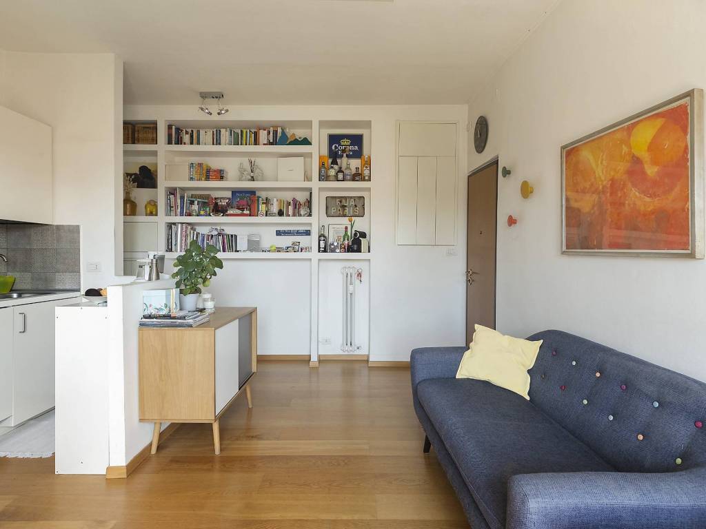 appartamento in vendita a Milano in zona Barona