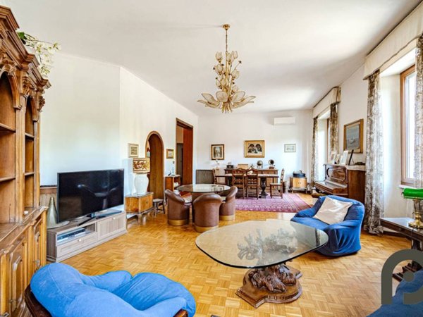 appartamento in vendita a Milano in zona Centro Direzionale