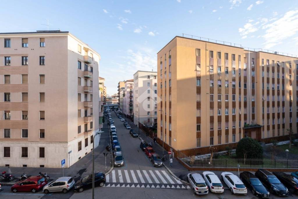 appartamento in vendita a Milano in zona Corvetto