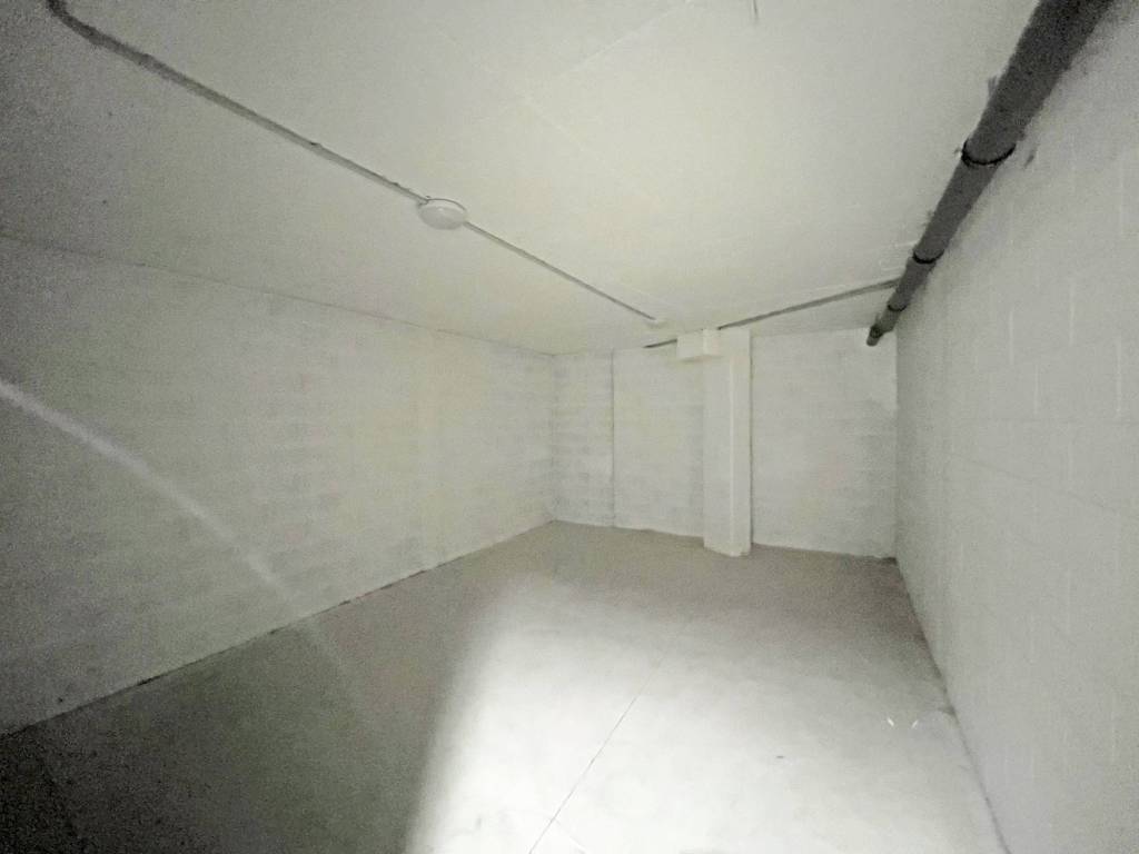 locale di sgombero in vendita a Milano