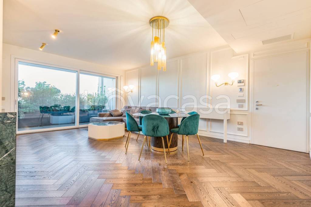 appartamento in vendita a Milano in zona Piazzale Lodi