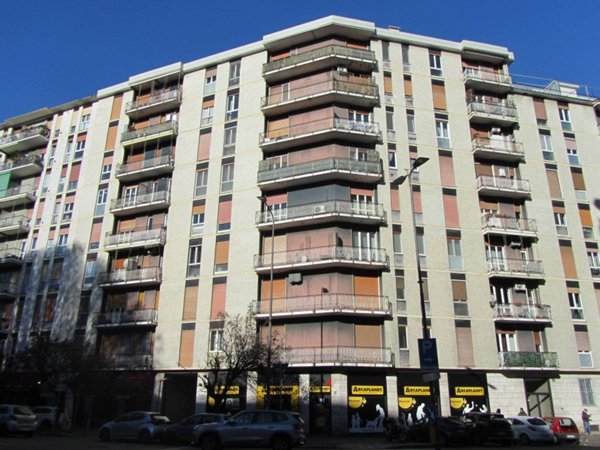 appartamento in vendita a Milano in zona Piazzale Lodi