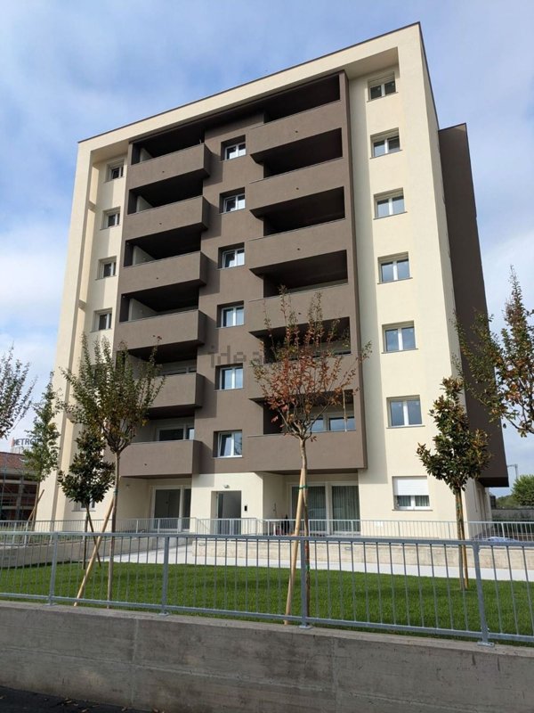 appartamento in vendita a Milano in zona Comasina