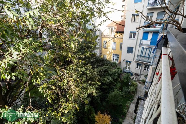 appartamento in vendita a Milano in zona Loreto