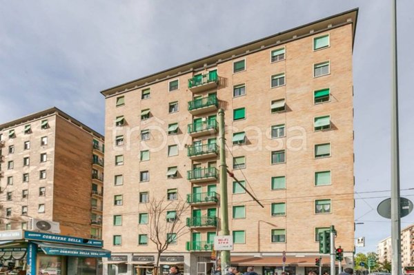 appartamento in vendita a Milano in zona Isola