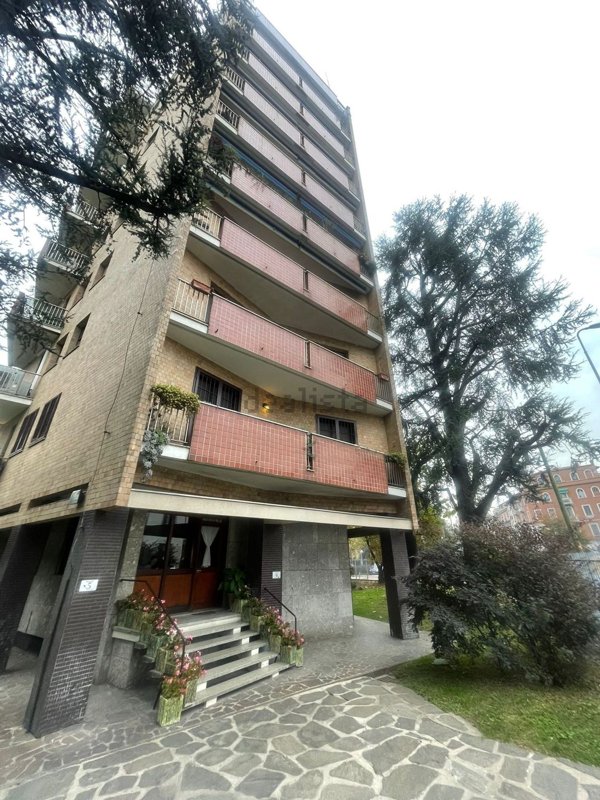 appartamento in vendita a Milano in zona Città Studi