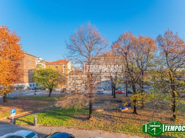 appartamento in vendita a Milano in zona Montalbino