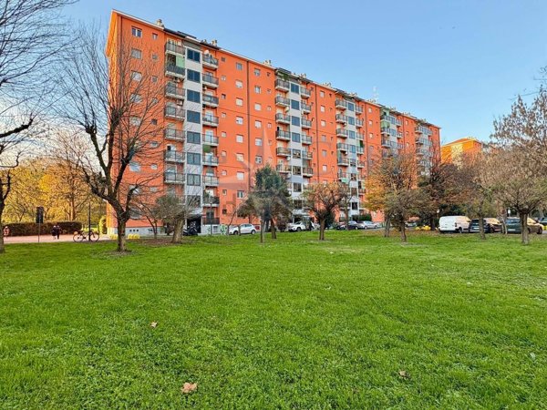 appartamento in vendita a Milano in zona Gallaratese