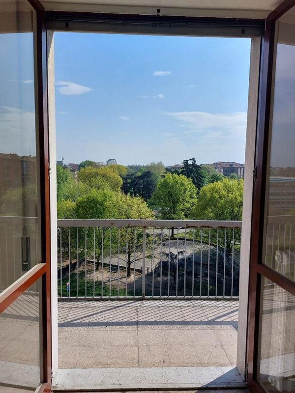 appartamento in vendita a Milano in zona Bocconi