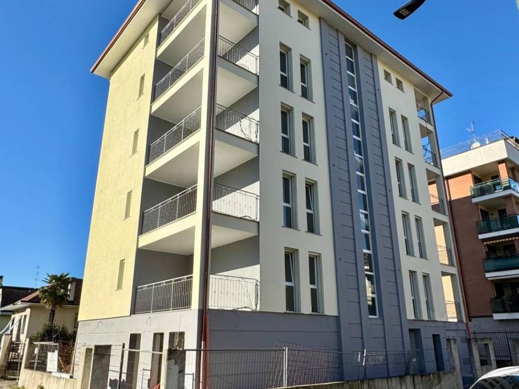 appartamento in vendita a Milano in zona Quarto Oggiaro