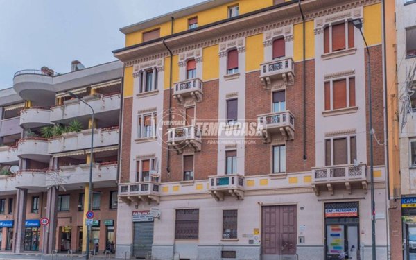 appartamento in vendita a Milano in zona Dergano