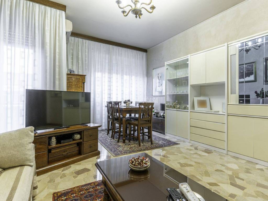 appartamento in vendita a Milano in zona Conchetta
