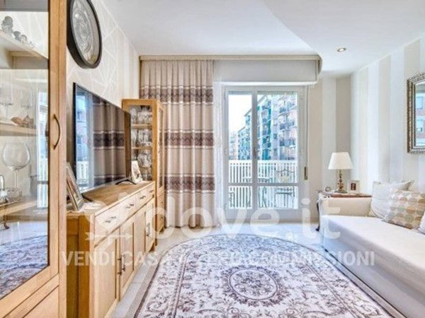 appartamento in vendita a Milano in zona Quartiere degli Olmi