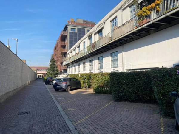appartamento in vendita a Milano in zona Bovisa