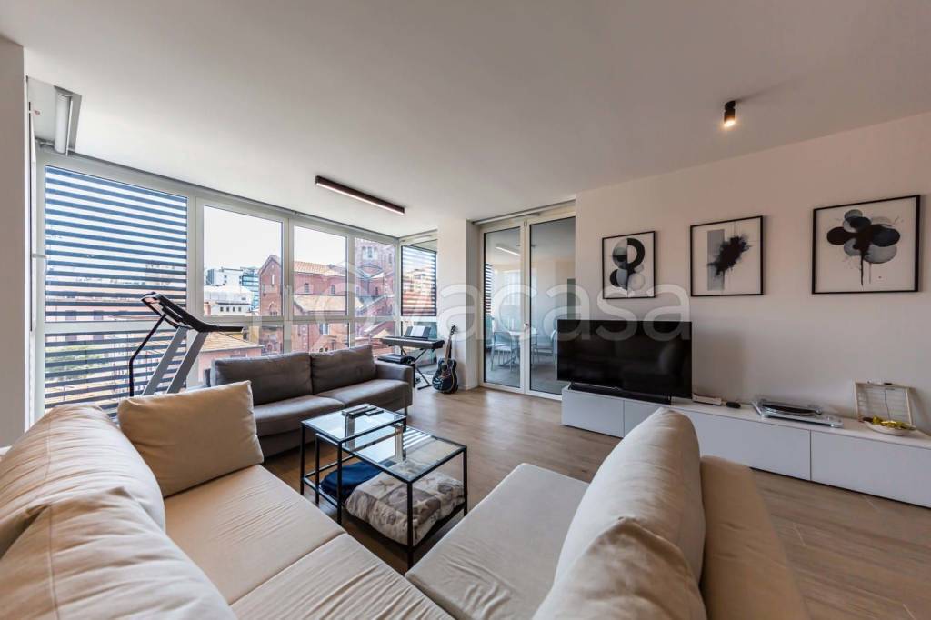 appartamento in vendita a Milano in zona Isola