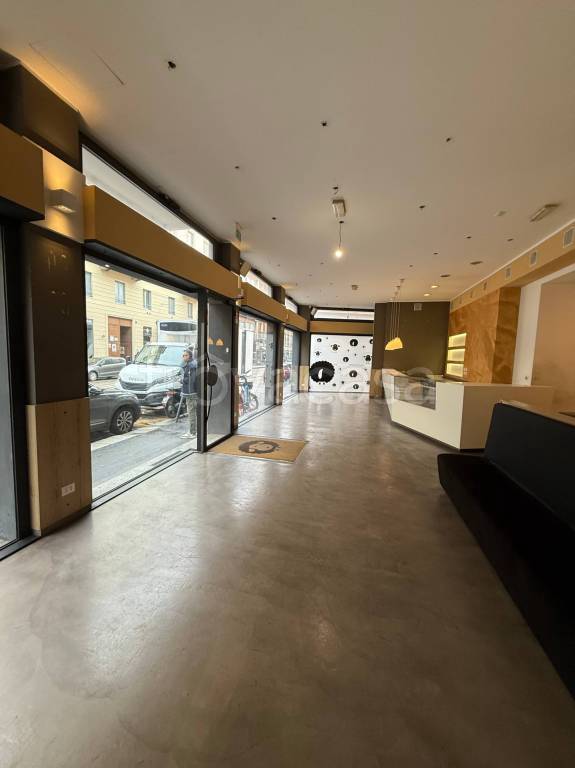 negozio in vendita a Milano