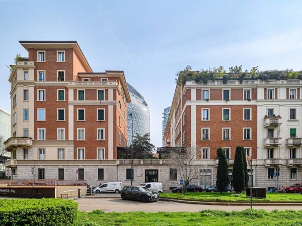 appartamento in vendita a Milano in zona Porta Garibaldi