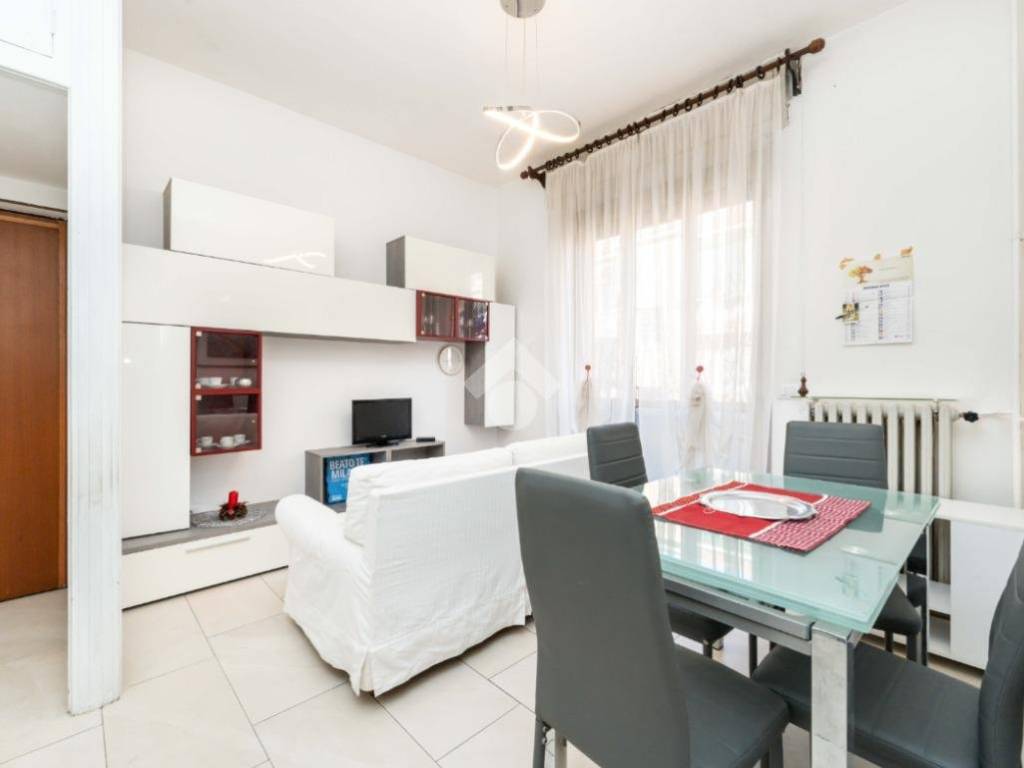 appartamento in vendita a Milano in zona Barona