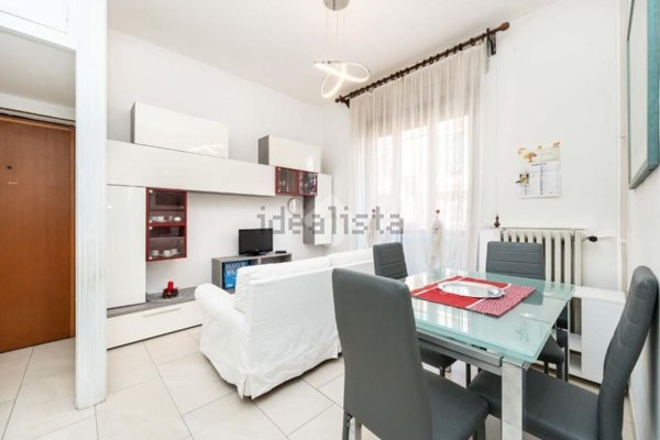 appartamento in vendita a Milano in zona Lorenteggio