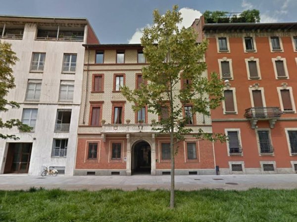 appartamento in vendita a Milano in zona Sant'Ambrogio
