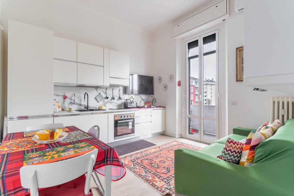 appartamento in vendita a Milano in zona Famagosta