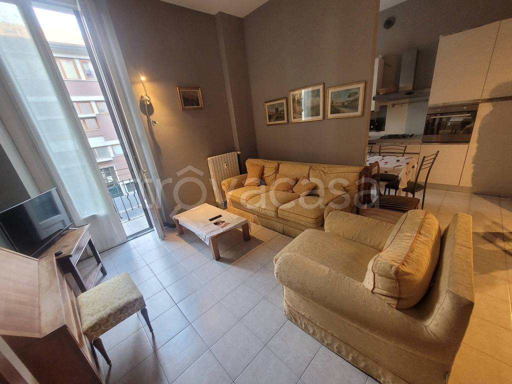 appartamento in vendita a Milano in zona Sempione