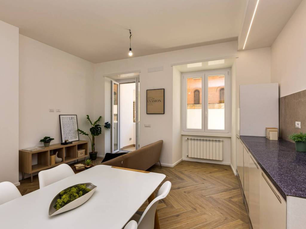 appartamento in vendita a Milano in zona Città Studi