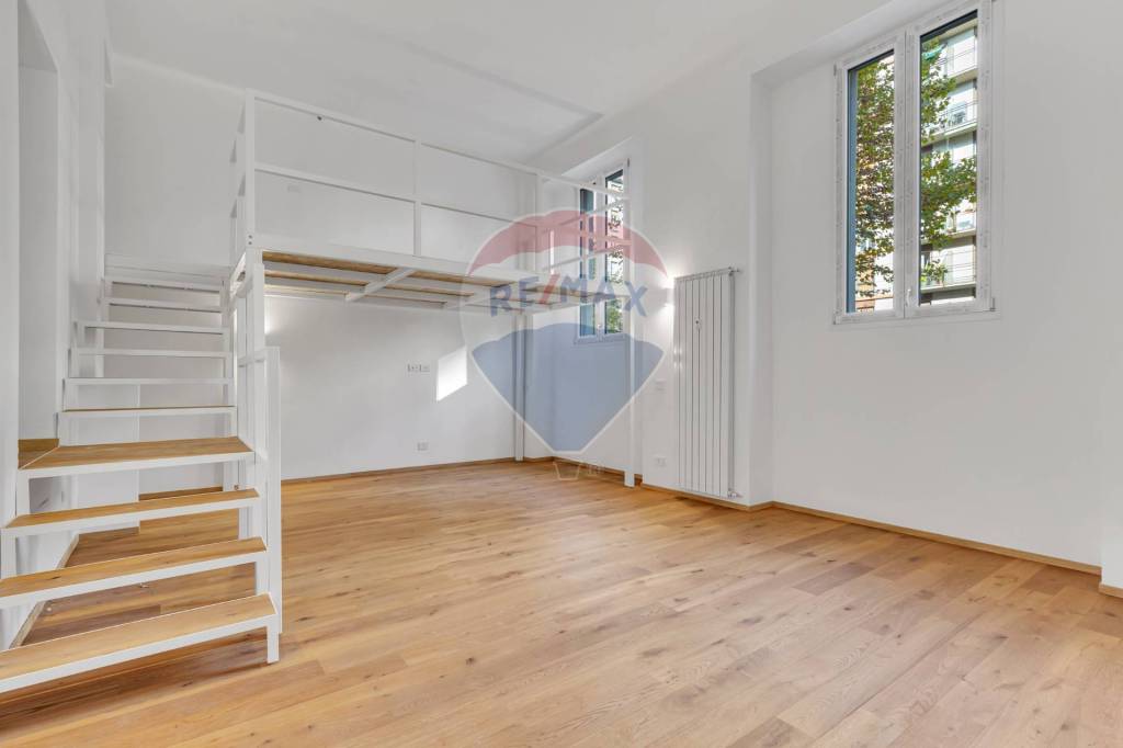 appartamento in vendita a Milano in zona Sempione