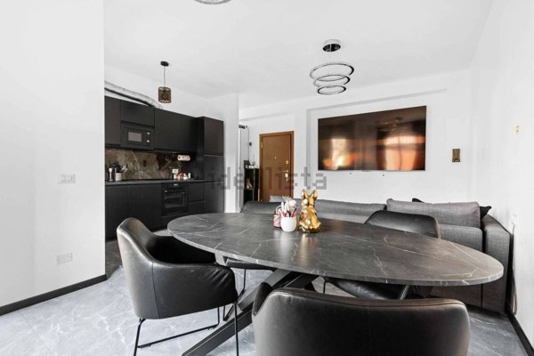 appartamento in vendita a Milano in zona Porta Ticinese