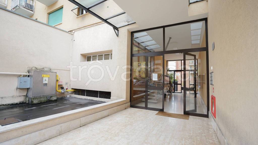 appartamento in vendita a Milano in zona Niguarda