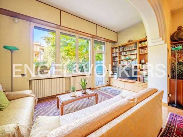 casa indipendente in vendita a Milano in zona Città Studi