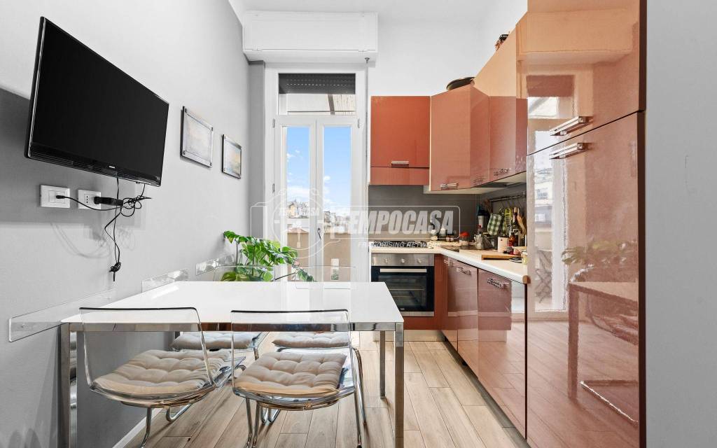appartamento in vendita a Milano in zona Città Studi