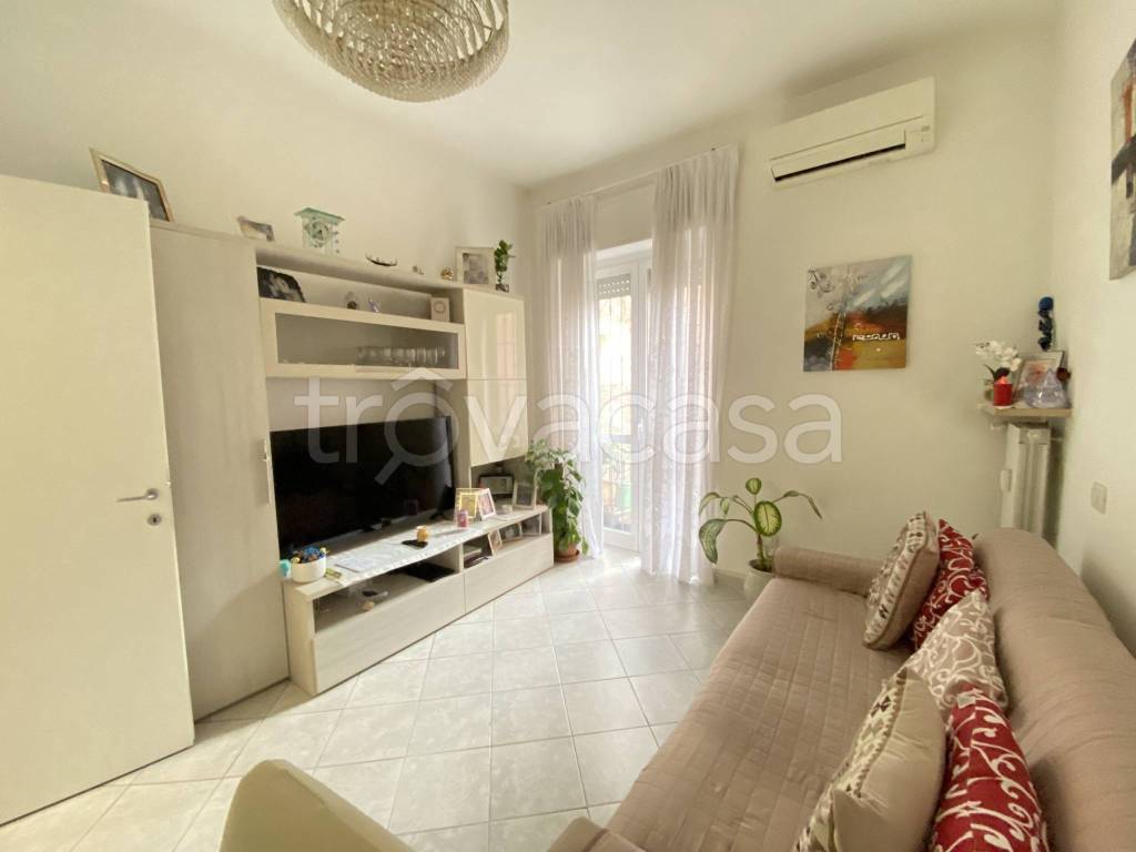 appartamento in vendita a Milano in zona Forze Armate