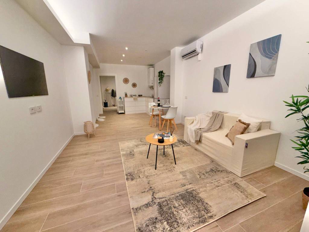 appartamento in vendita a Milano in zona Sempione