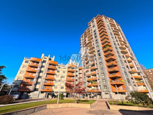 appartamento in vendita a Milano in zona Niguarda