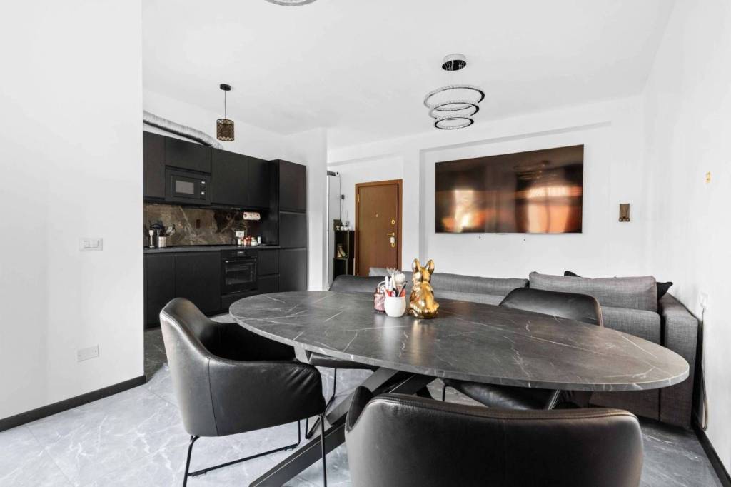 appartamento in vendita a Milano in zona Porta Genova