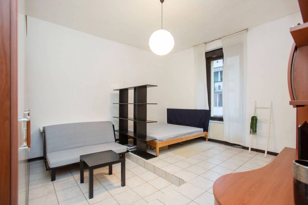 appartamento in vendita a Milano in zona Porta Nuova