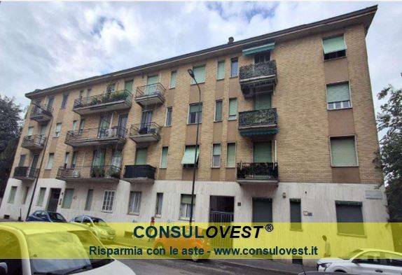 appartamento in vendita a Milano in zona Baggio