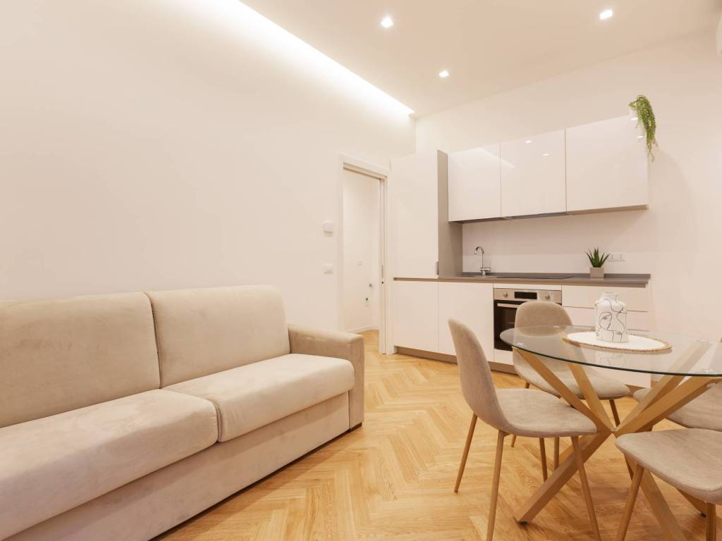 appartamento in vendita a Milano in zona Guastalla