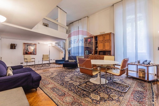 appartamento in vendita a Milano in zona Cadorna
